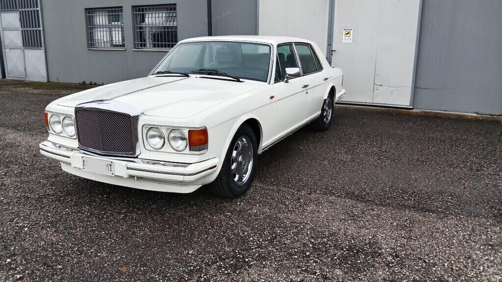 Bentley Eight