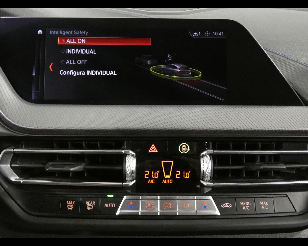 BMW Serie 1 (F40) - 116d 5p. Msport