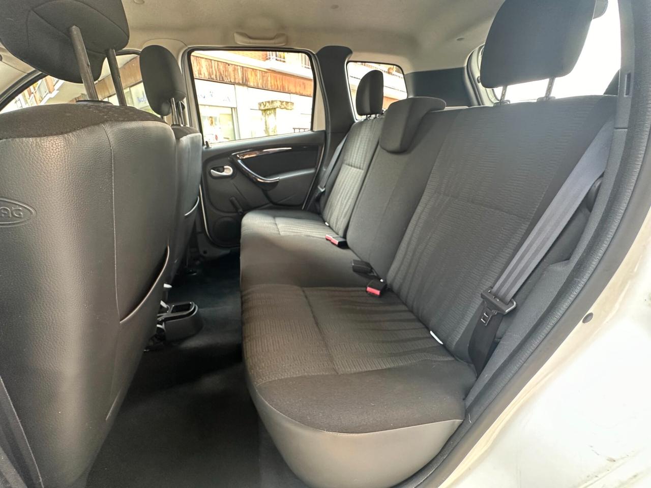 DACIA DUSTER 1.6 BENZINA