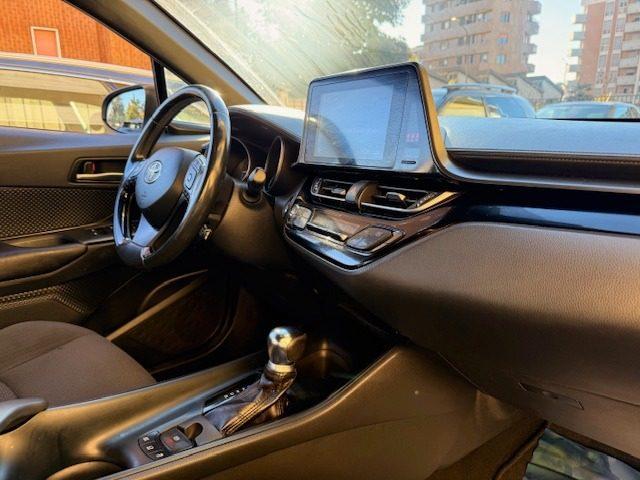 TOYOTA C-HR 1.8 Hybrid E-CVT Active