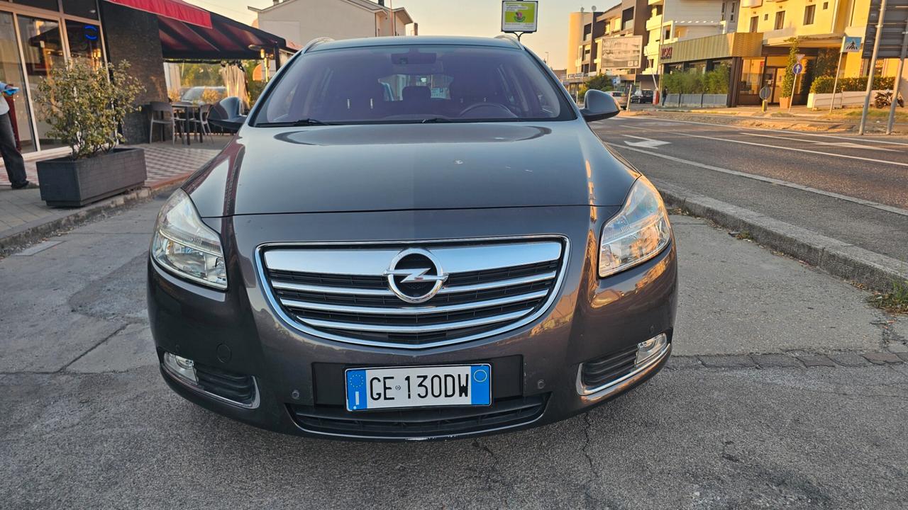 Opel Insignia 1.6 Turbo 180CV Sports Tourer Cosmo