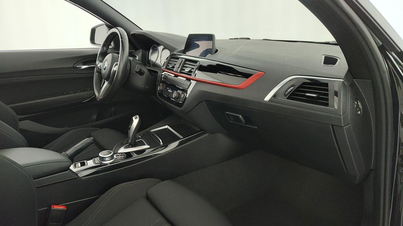 BMW 218i Cabrio Advantage auto my19