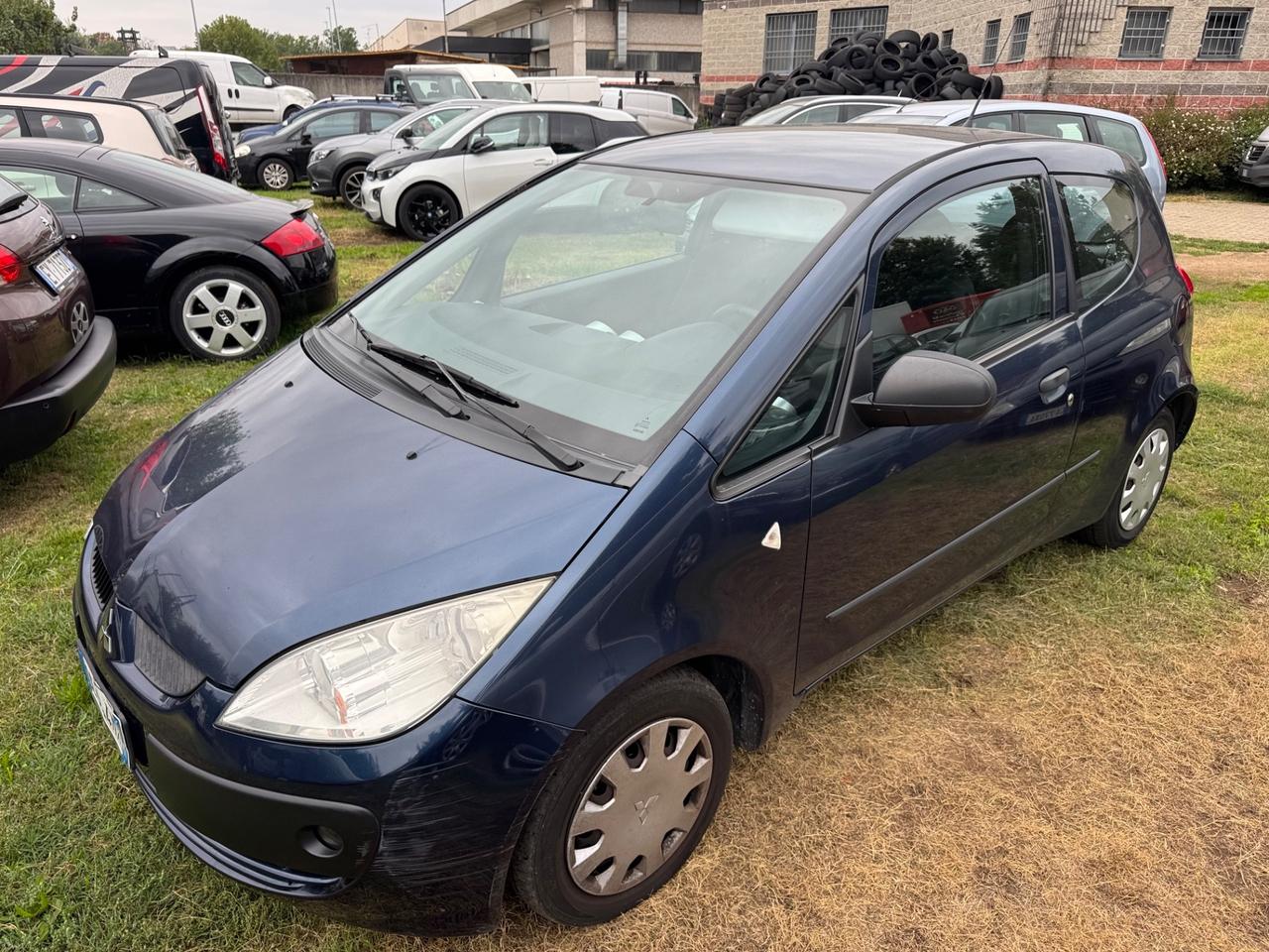 Mitsubishi Colt 1.1 12V 3p. Neoplasie
