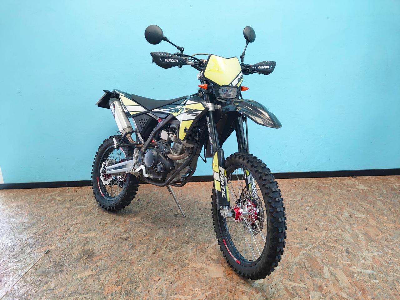Fantic Motor XEF 125: divertente e potente
