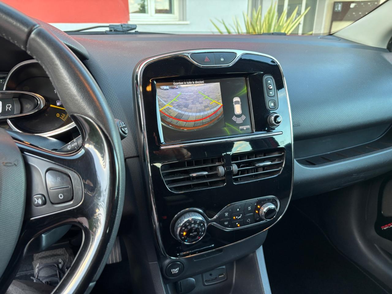 Renault Clio 1.5 dCi (CAMBIO AUTOMATICO)