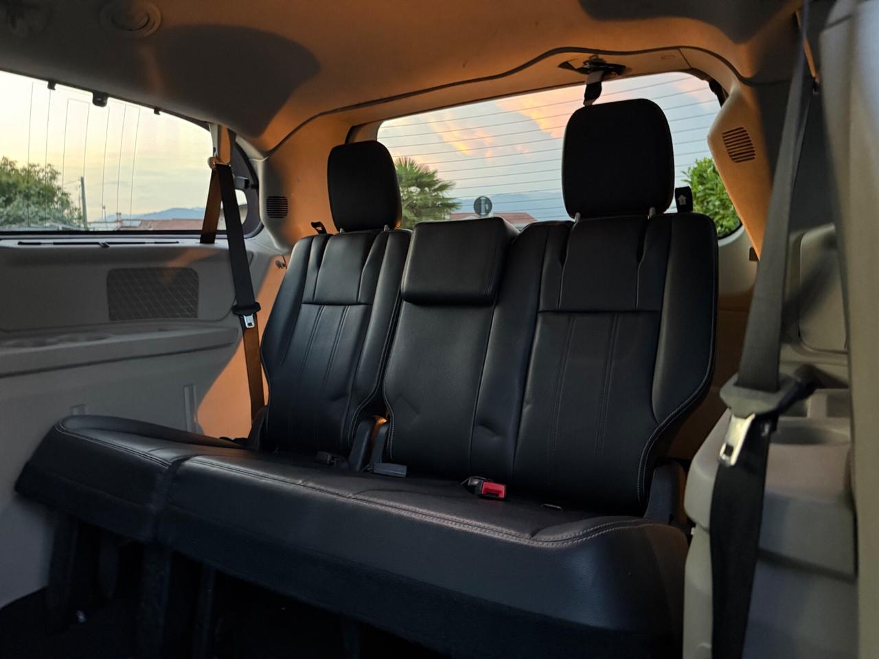 Lancia Voyager 2.8 Turbodiesel Platinum 177 CV