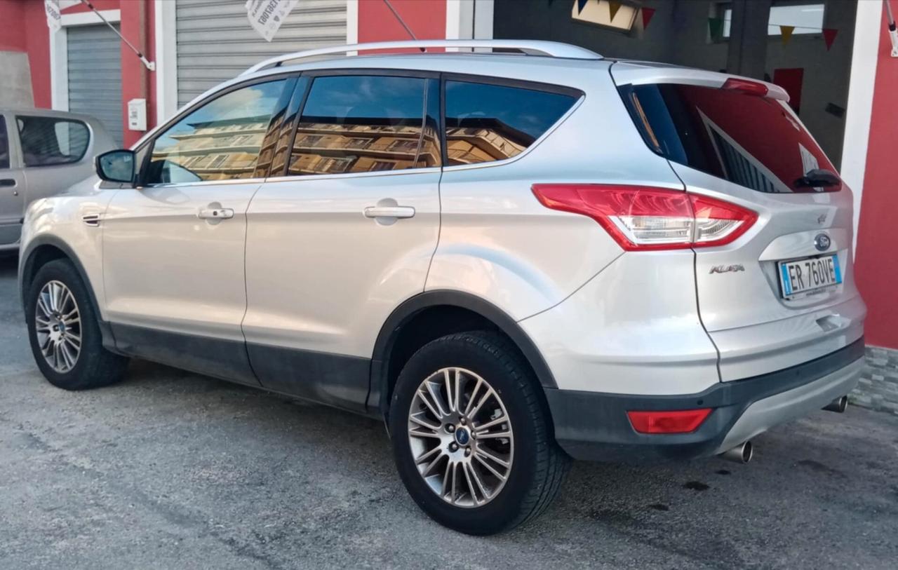Ford Kuga 2.0 TDCI 140 CV 4WD Titanium