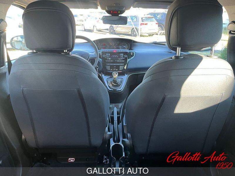 Lancia Ypsilon 1.0 FireFly 70cv Hybrid