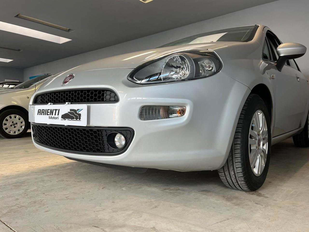 Fiat Punto 1.2cc LOUNGE 69cv EURO6B 5 P.TE - OK NEOPAT.
