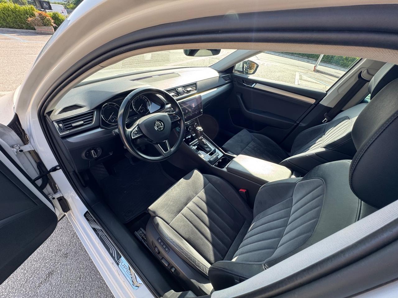 Skoda Superb 2.0 TDI 150 CV SCR DSG Wagon SportLine