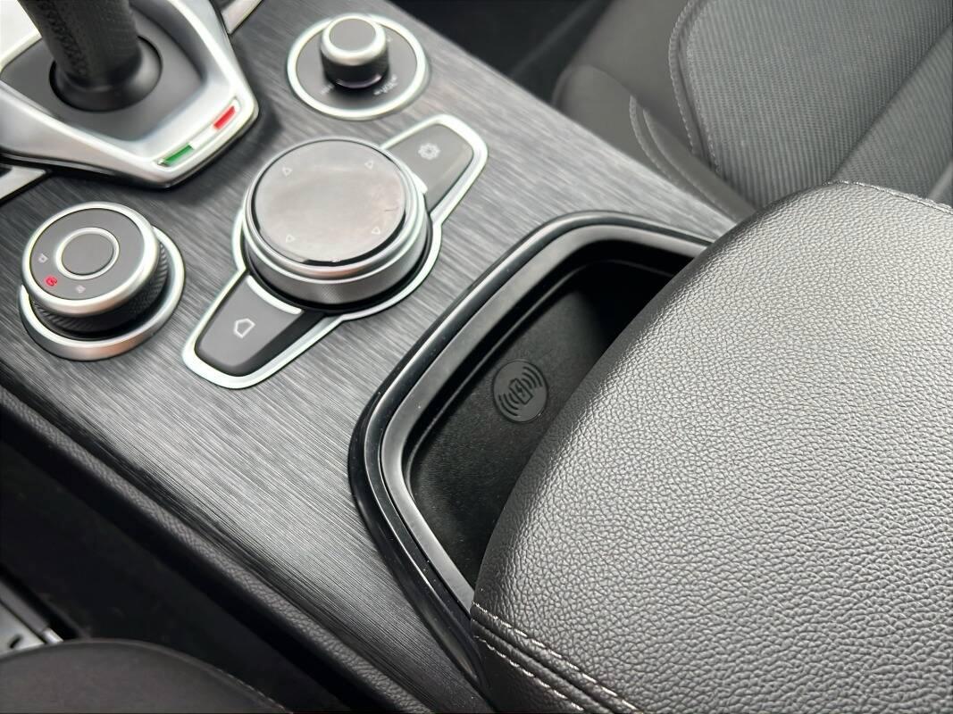 Alfa Romeo Stelvio 2.2 t Super rwd 160cv auto