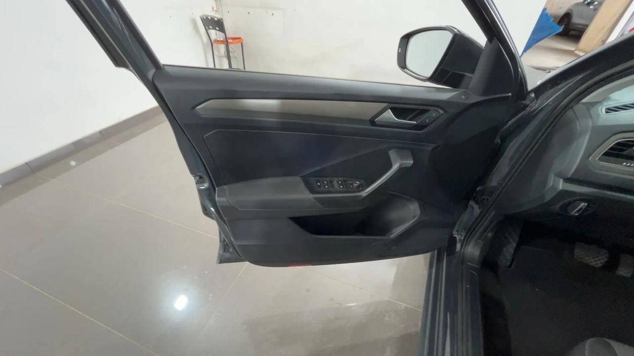 Volkswagen T-Roc 2.0 TDI SCR 150 CV DSG Business BlueMotion Technology