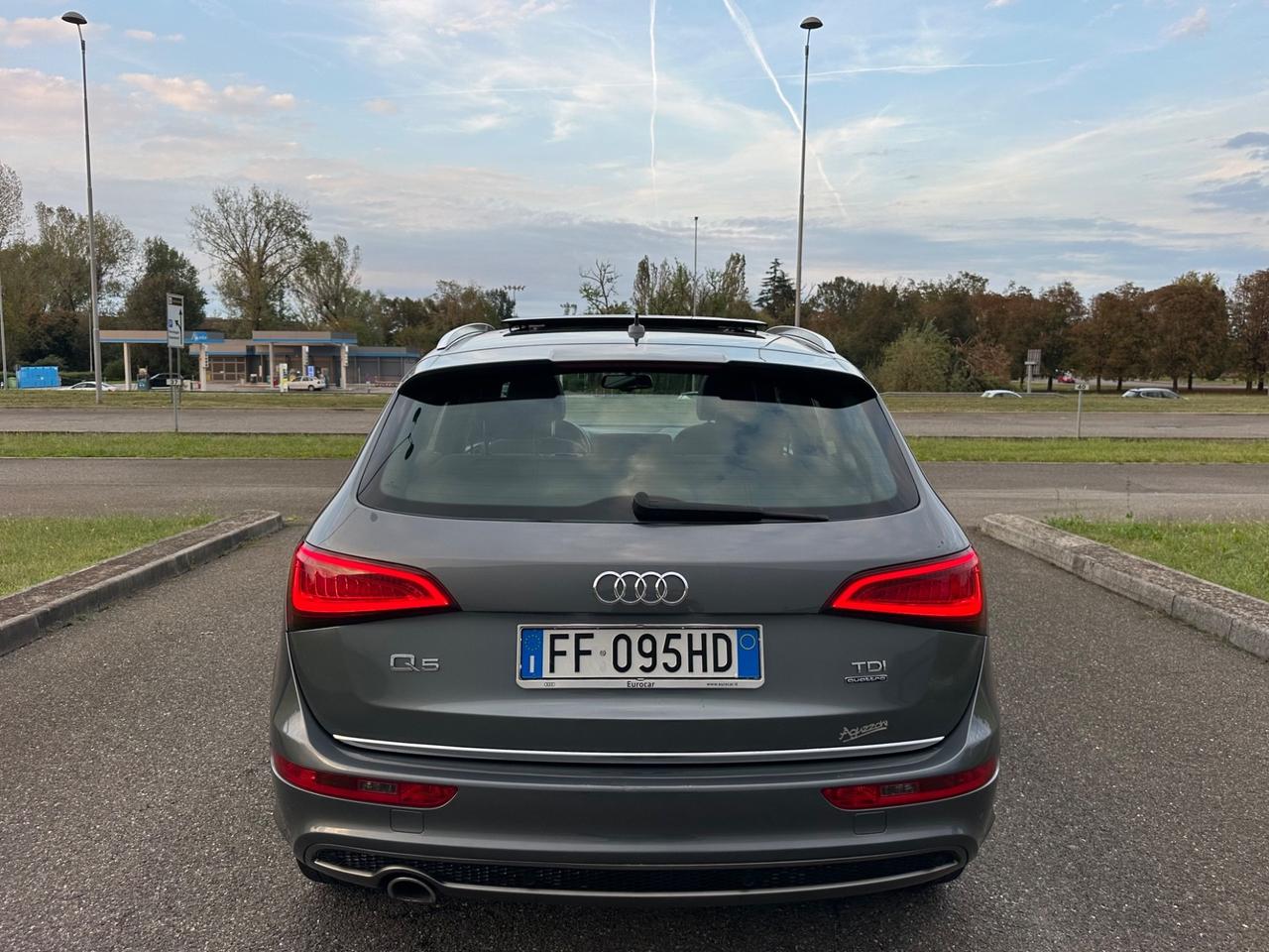 Audi Q5 S-line 2.0 TDI 190 CV Full tettuccio apribile