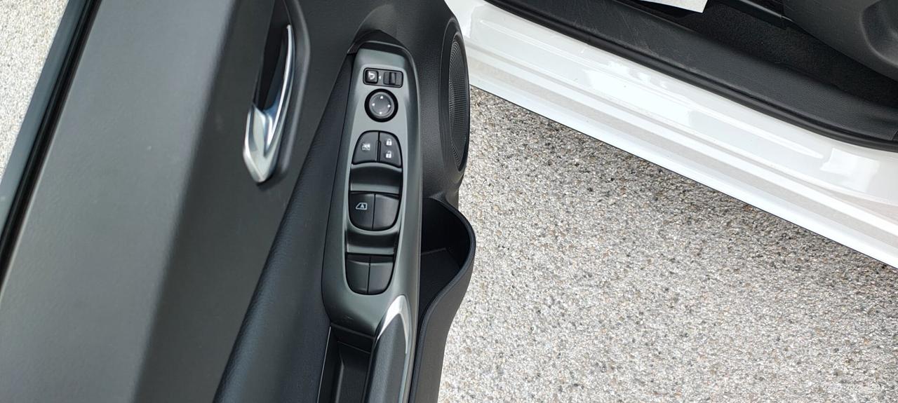 Juke 1.6 HEV Acenta full hybrid