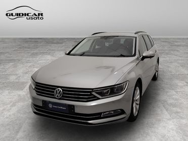 VOLKSWAGEN Passat VIII 2015 Variant - Passat Variant 2.0 tdi Business (