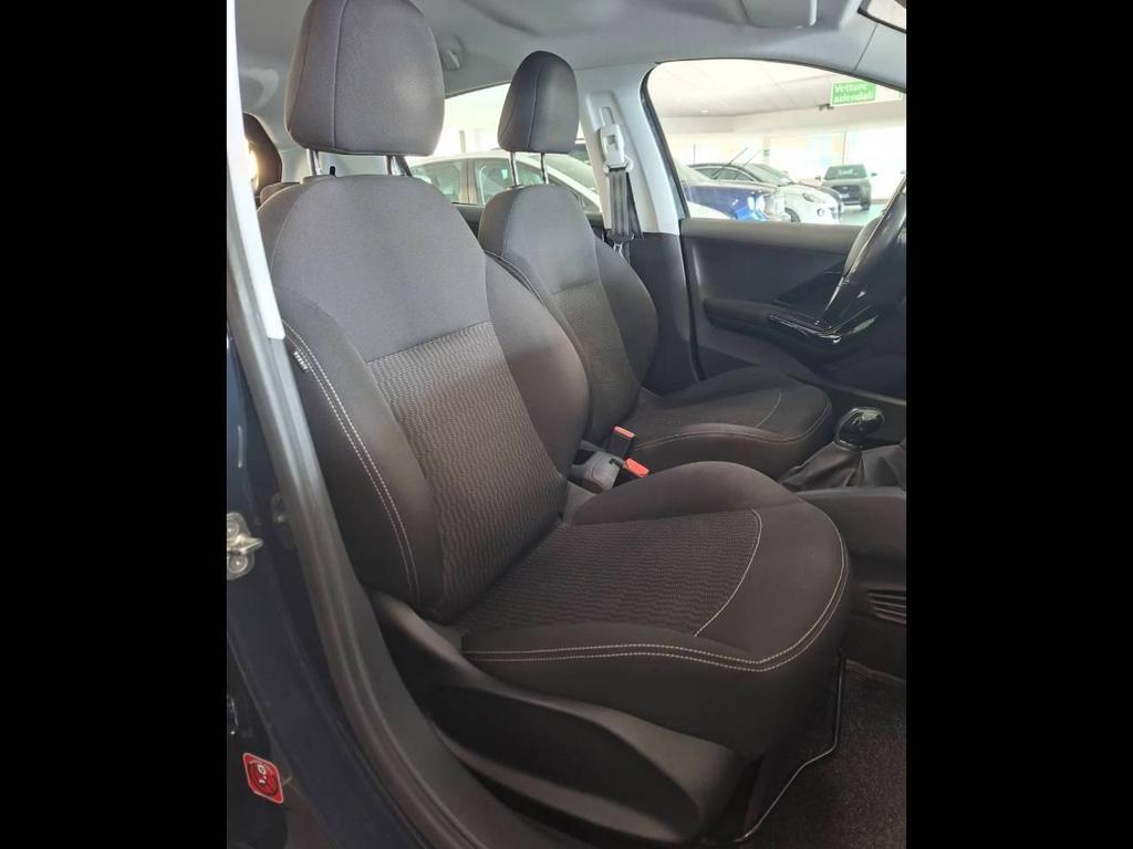 Peugeot 208 5 Porte 1.6 BlueHDi Active