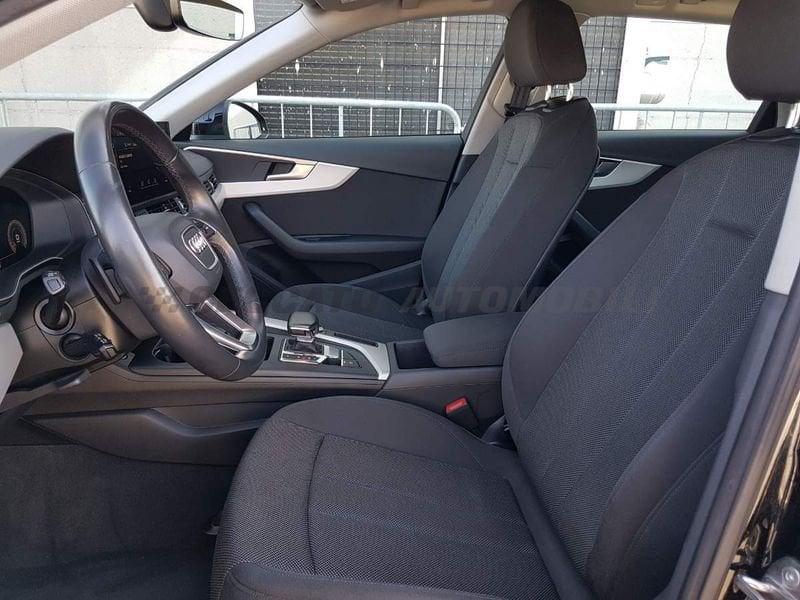 Audi A4 A4 Avant 30 2.0 tdi mhev Business Advanced 136cv s-tronic