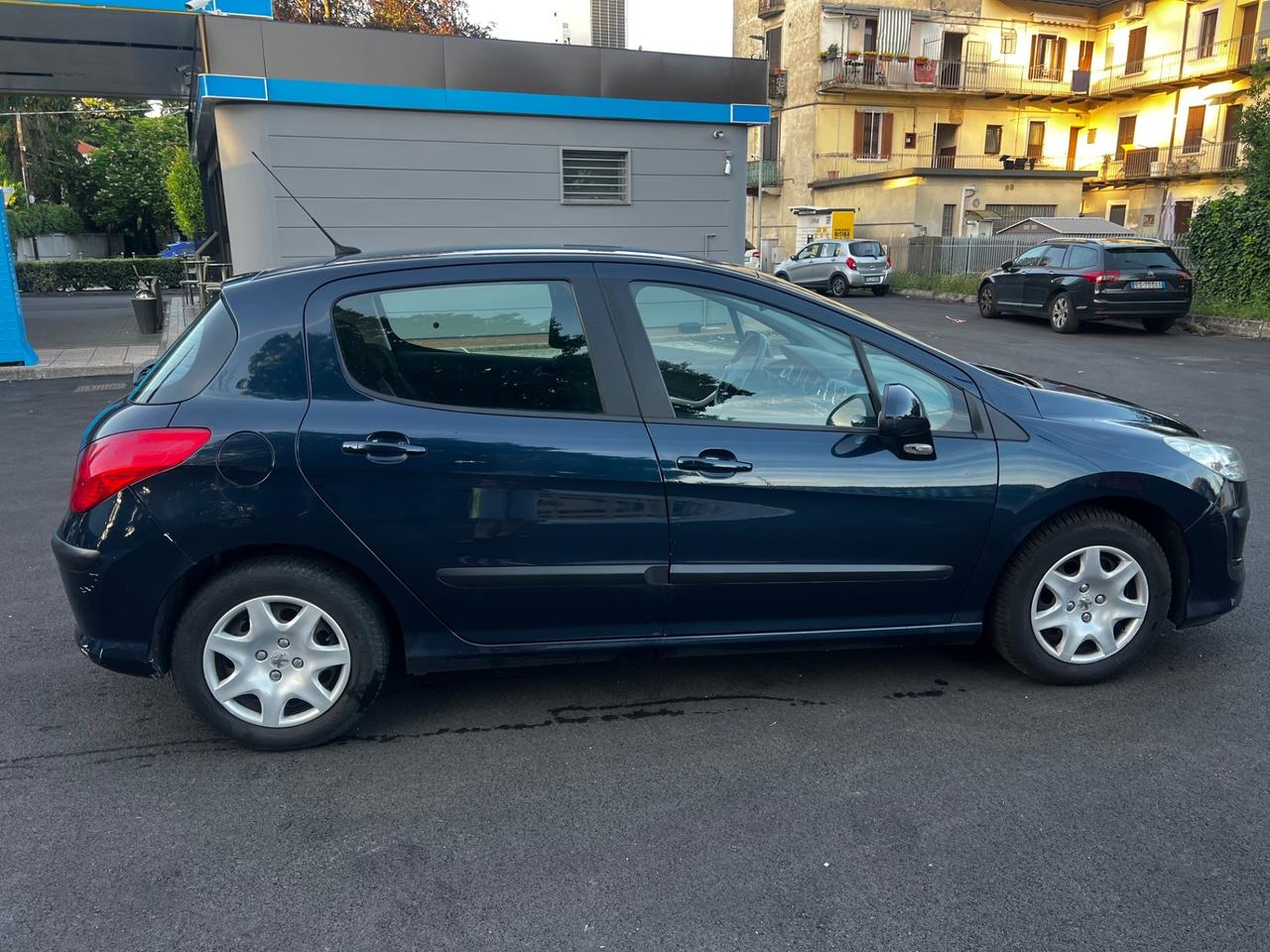 Peugeot 308 1.4 VTi 98CV 5p. Premium