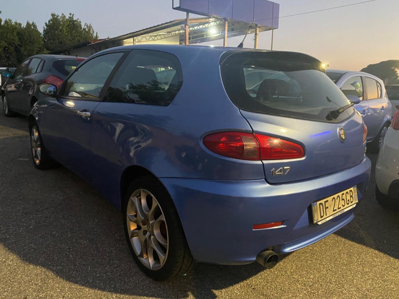 Alfa Romeo 147 1.9JTD fin no busta paga