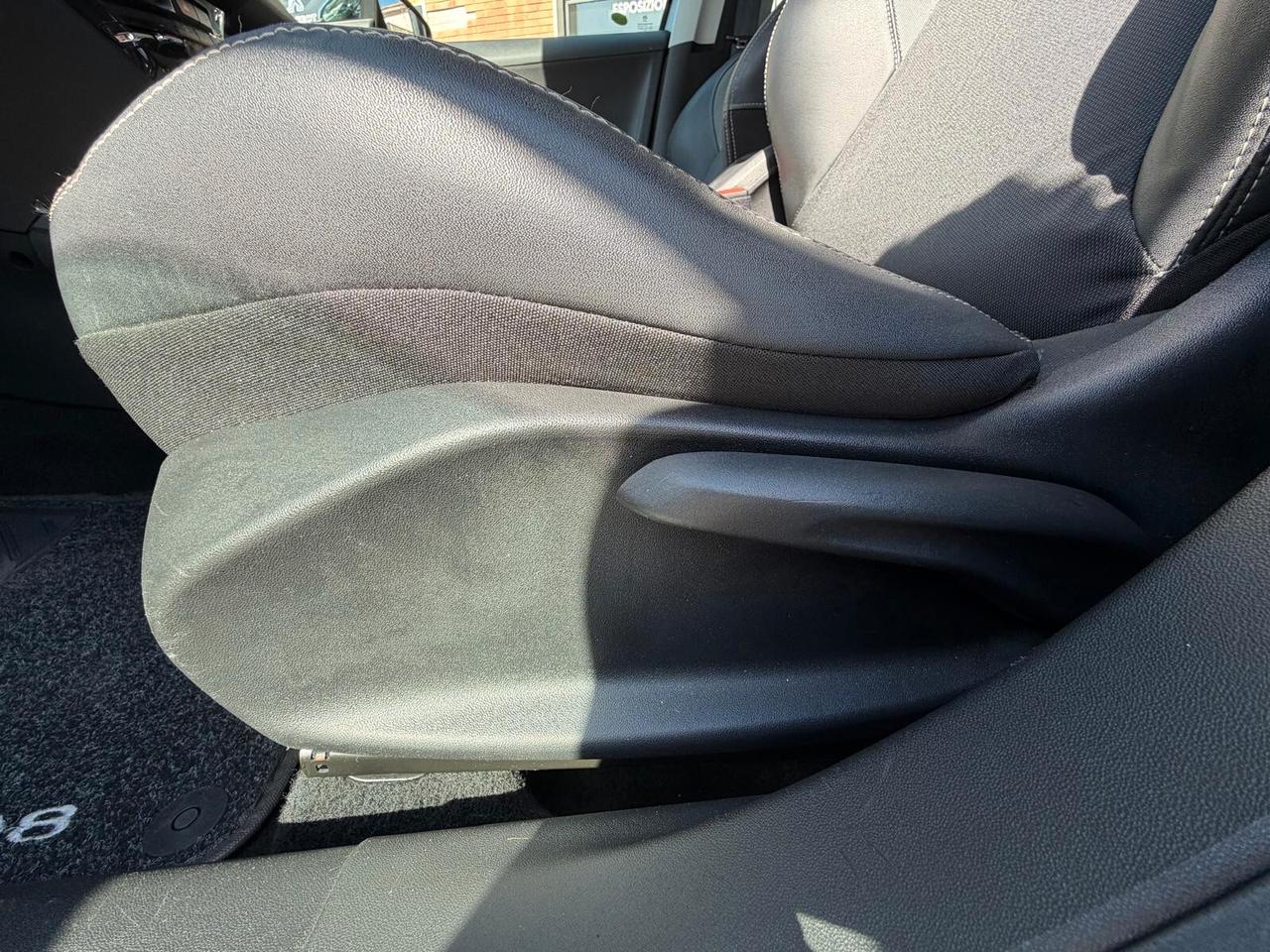 Peugeot 2008 1.6 e-HDi 115 CV Allure BLOCK SYSTEM