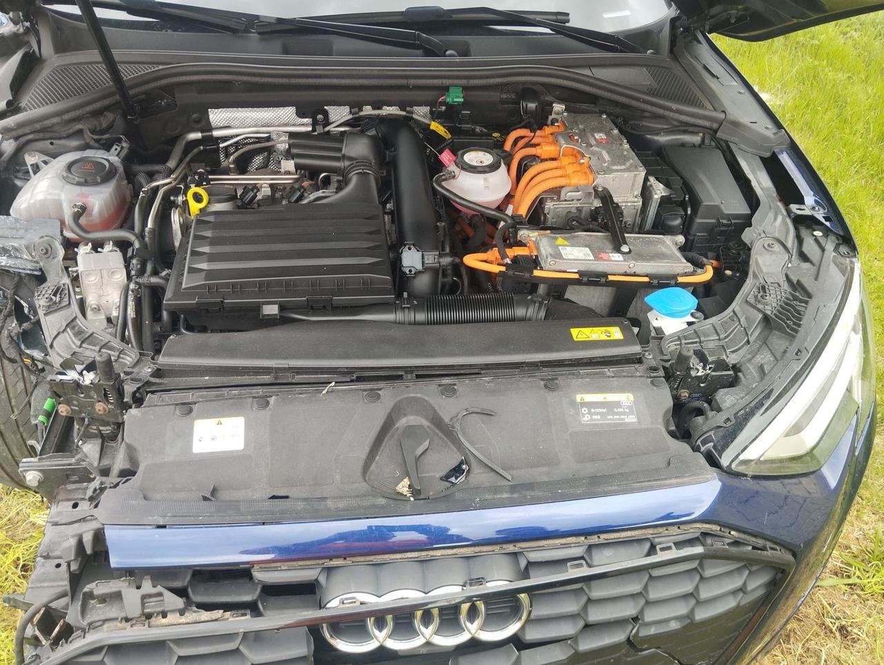 Audi A3 SPB 40 TFSI e S tronic line edition INCIDENTATAT