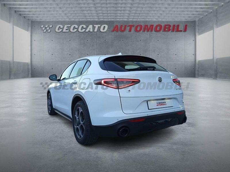 Alfa Romeo Stelvio 2023 2.2 t Sprint Q4 210cv auto