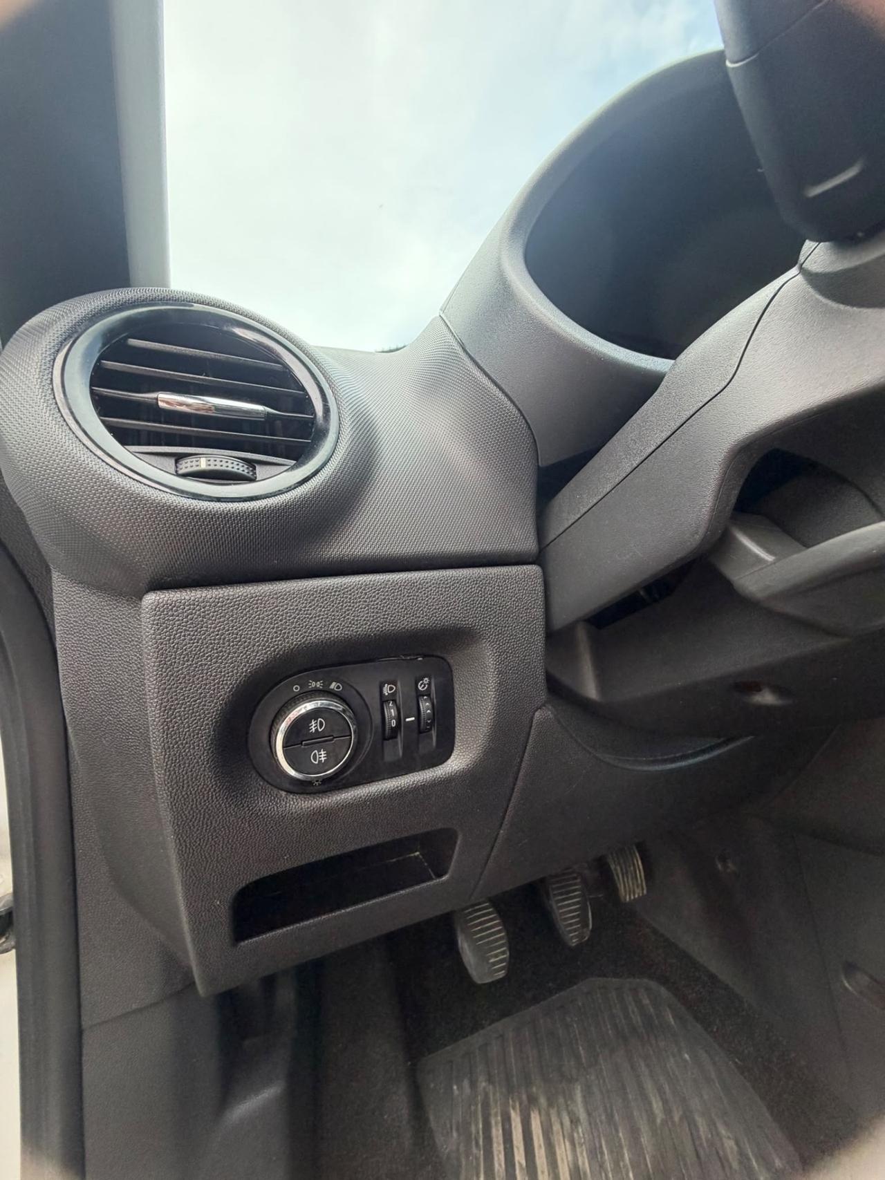 Opel Corsa 1.2 85CV 5 porte GPL-TECH Elective