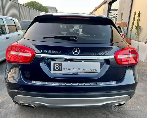 MERCEDES-BENZ GLA 200 d Automatic Enduro Activit