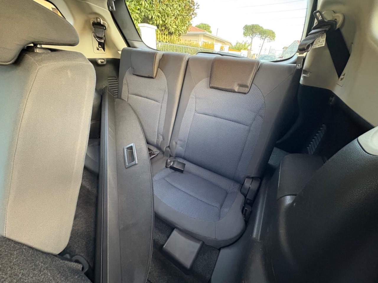 Nissan Qashqai 2.0 Diesel 7 Posti 2010