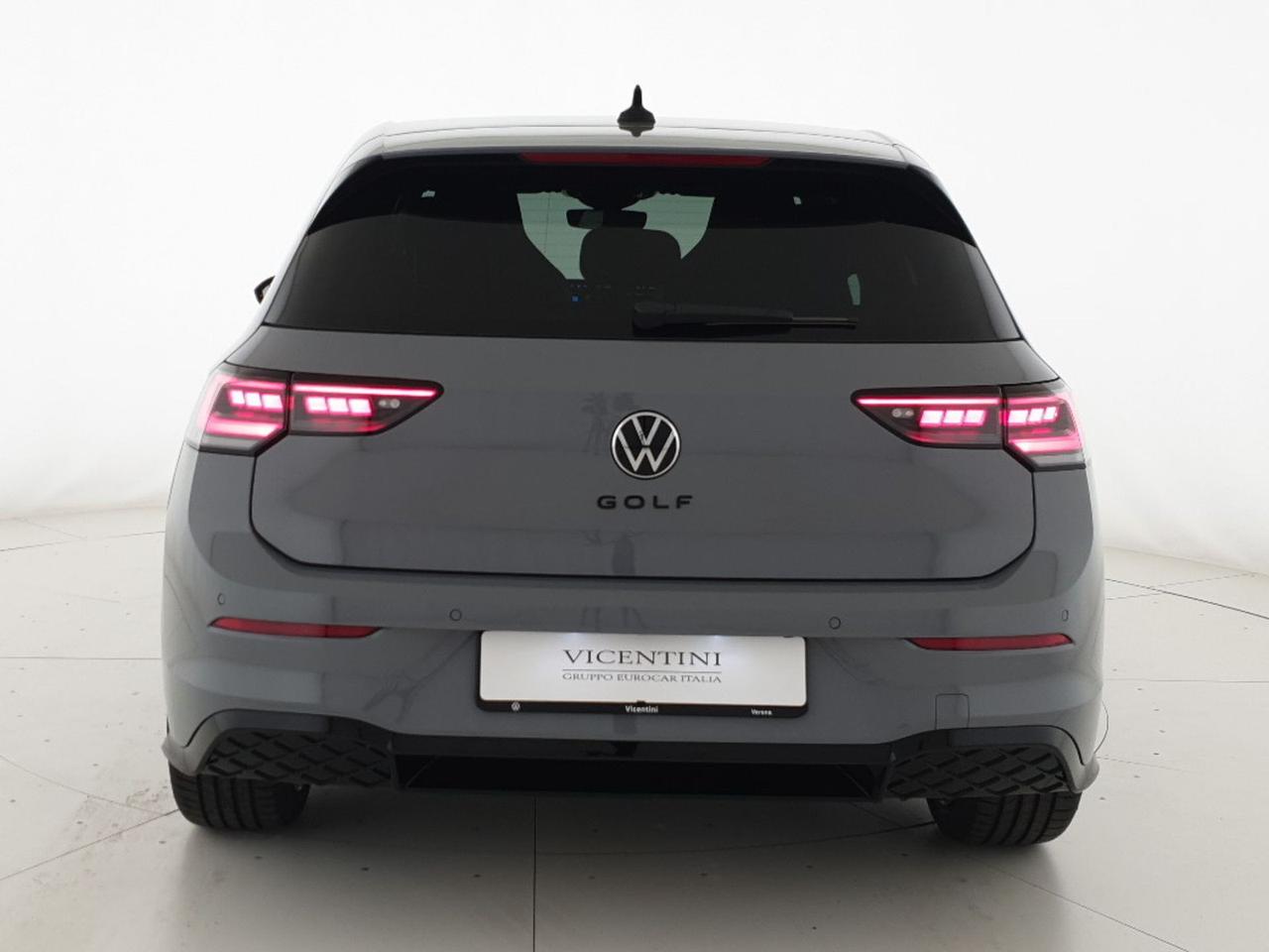 Volkswagen Golf 2.0 tdi r-line plus 150cv dsg