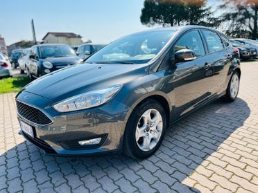 Ford Focus 1.6 120 CV GPL Titanium