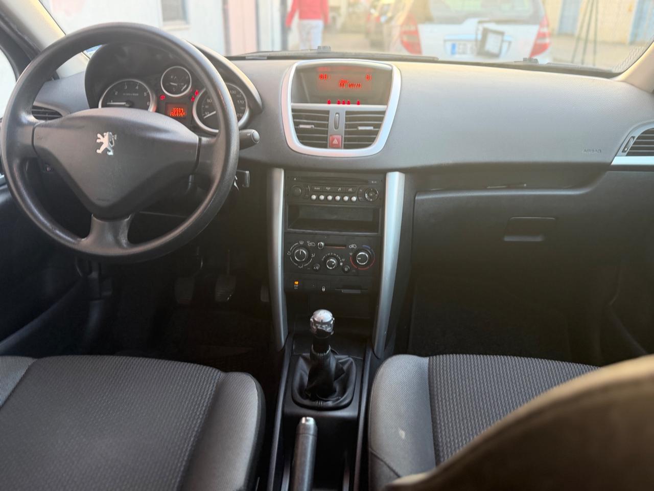 Peugeot 207 Plus 1.4 8V 75CV 5p. ECO GPL