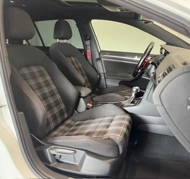 Volkswagen Golf GTI Performance 2.0 245 CV