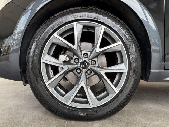 AUDI A1 citycarver 30 TFSI Identity Contrast NEOPATENTATI
