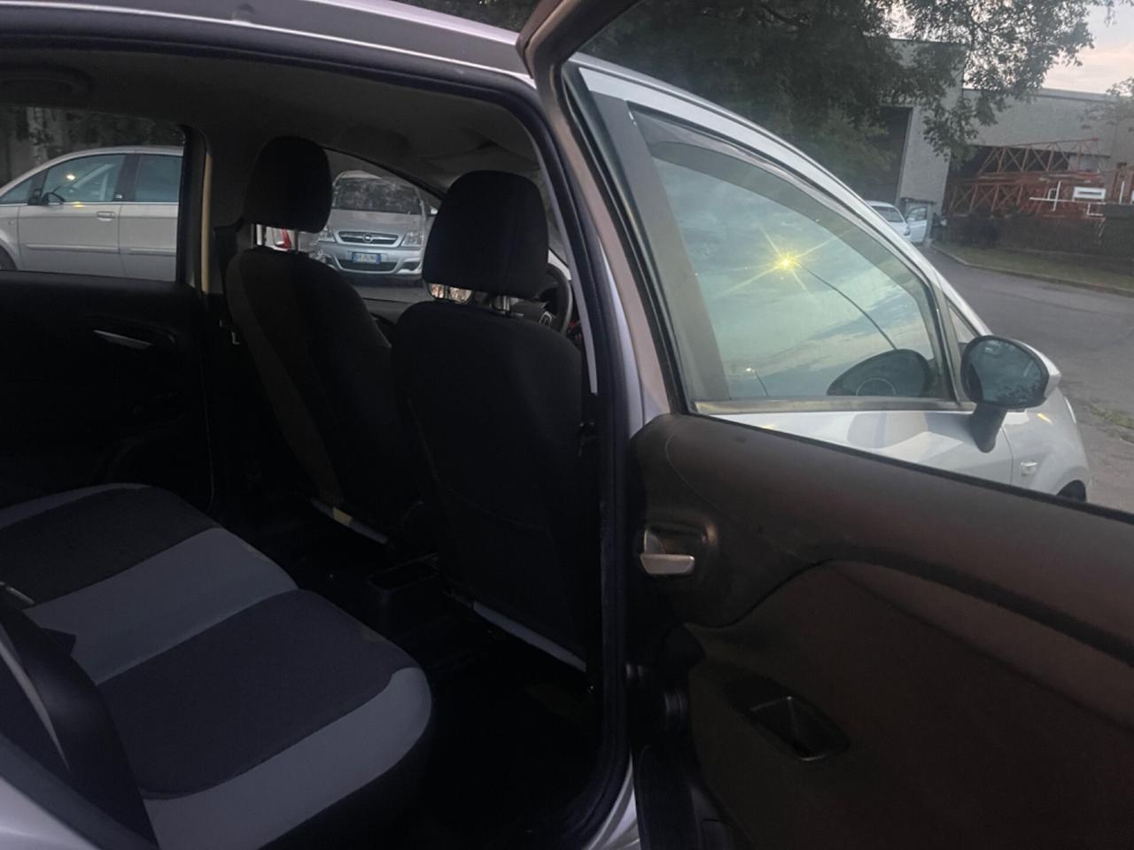 Fiat Punto 1.2 8V 5 porte Benzina-Metano 2013