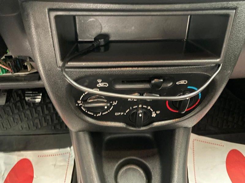 Peugeot 206 Plus Plus 1.1 60CV 5p. ONE Line