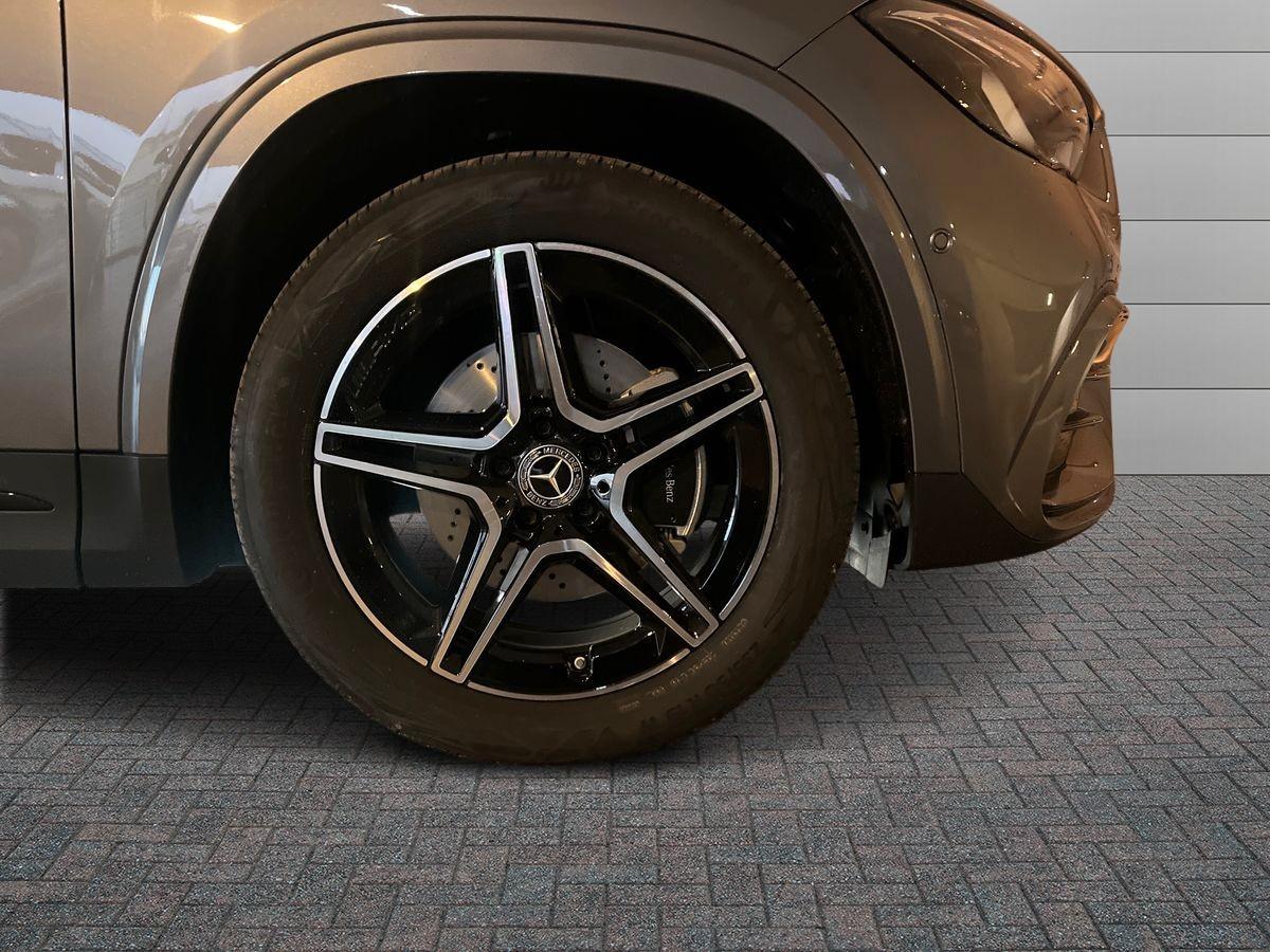 Mercedes-Benz GLA 180 d Automatic