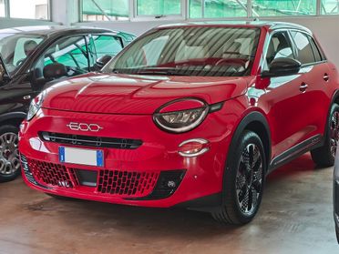 Fiat 600 Hybrid 136 CV DCT MHEV La Prima