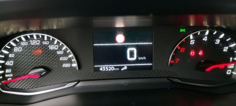 Peugeot 2008 PureTech 100 S&S Allure