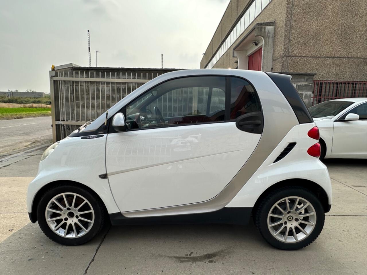 Smart ForTwo 1000 52 kW coupé passion