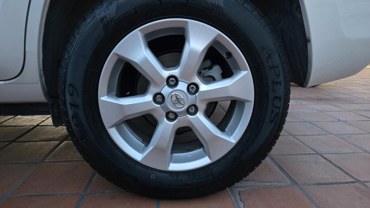 Toyota RAV 4 RAV4 2.2 D-4D 150 CV DPF