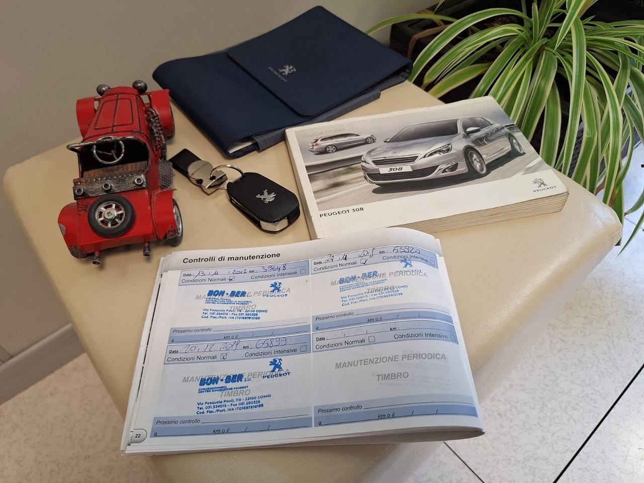 Peugeot 308 PureTech Turbo 136 cv. 1.2 benzina