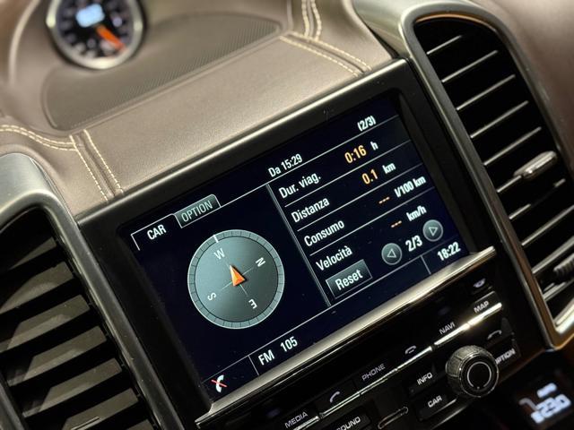 PORSCHE Cayenne 3.0 Diesel Platiunum Edition