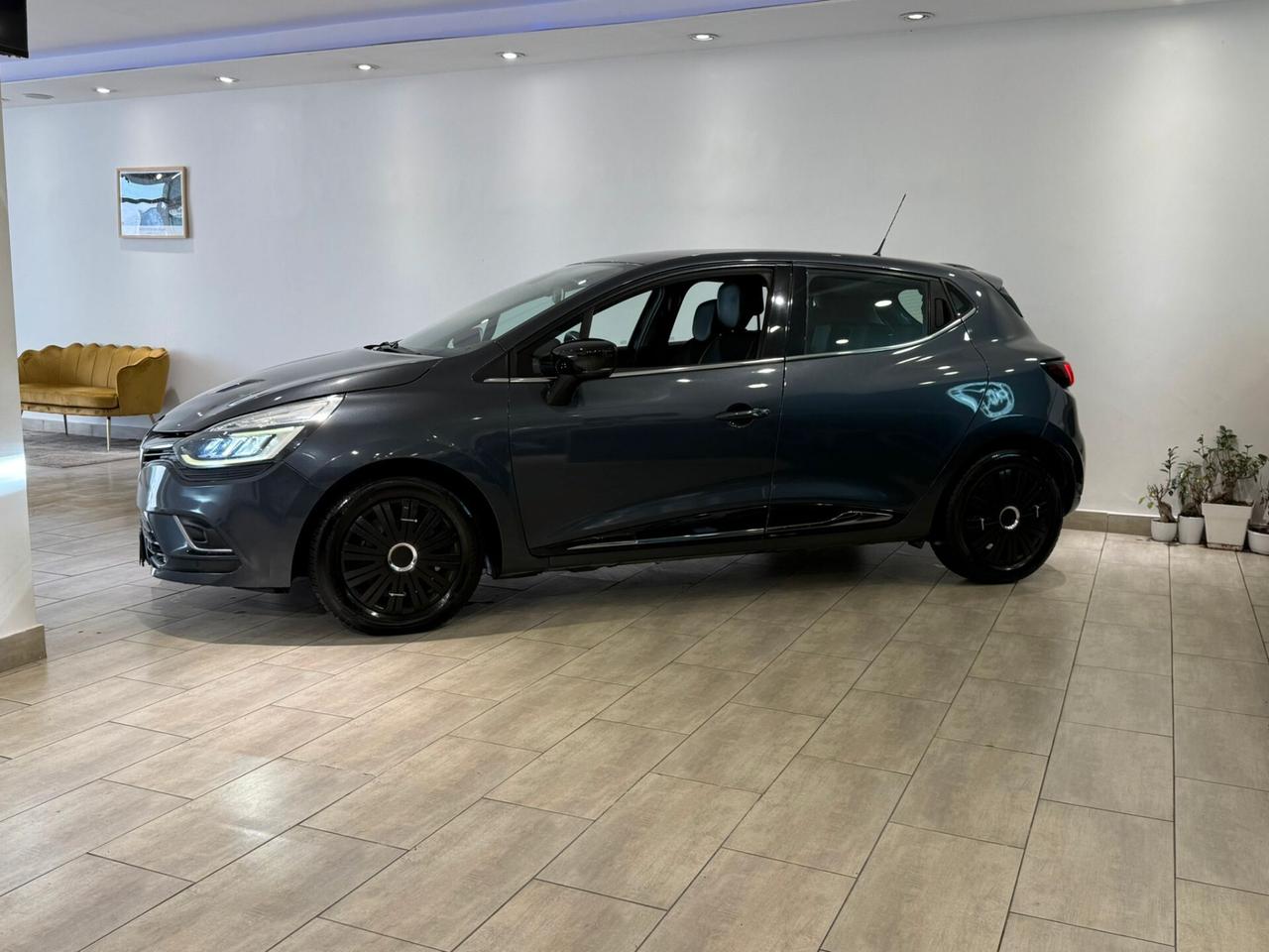 Renault Clio dCi 8V 90 CV Start&Stop 5 porte Energy Duel