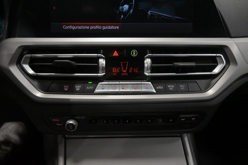 BMW 318D TOURING 150CV STEPTRONIC 48V BUSINESS ADVANTAGE ( FARI LED - BMW DIGITAL COCKPIT - CLIMA TRIZONA - CRUISE - NAVI - PDC )