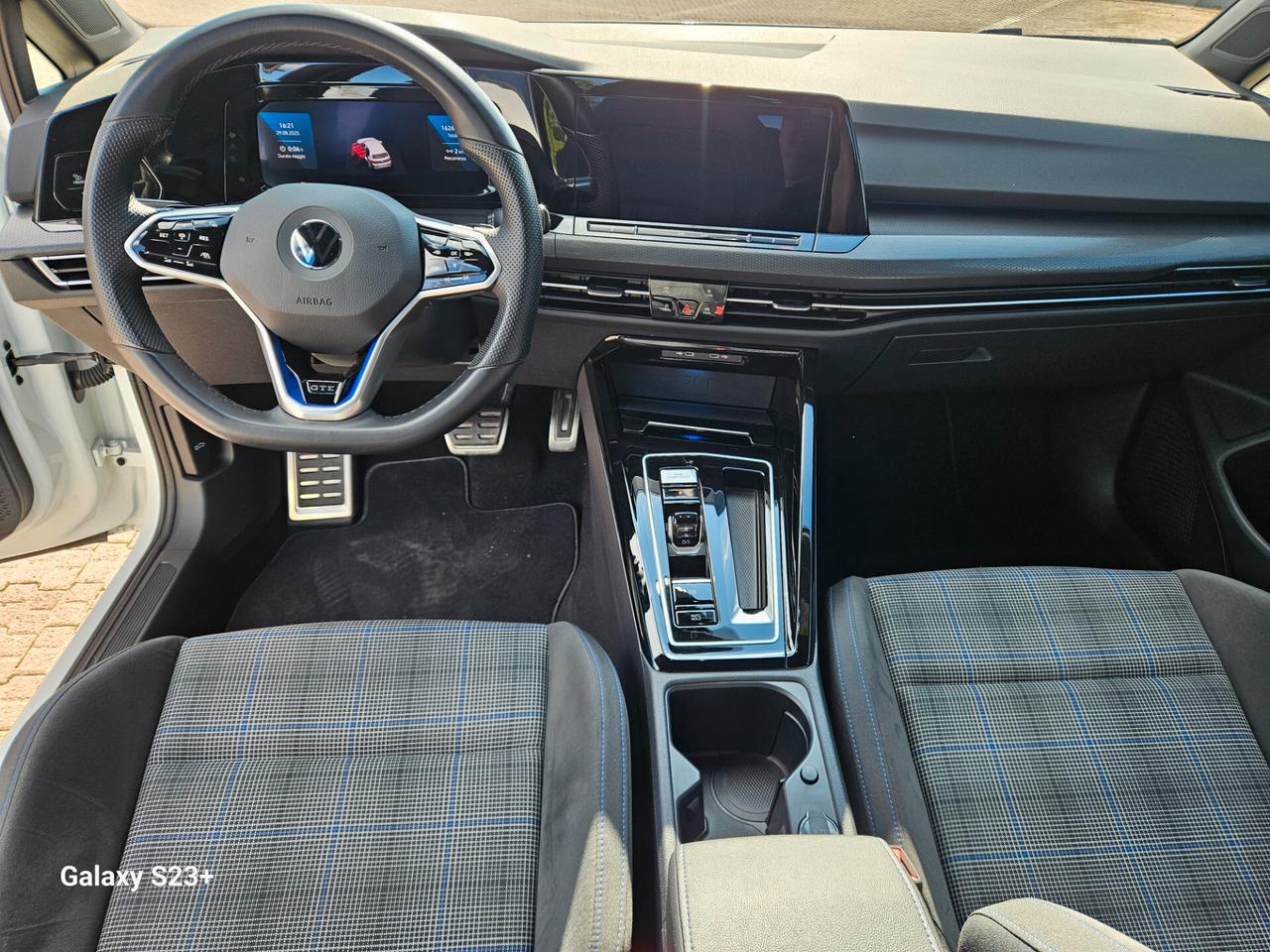 Volkswagen Golf GTE HYBRID elettrica/benzina