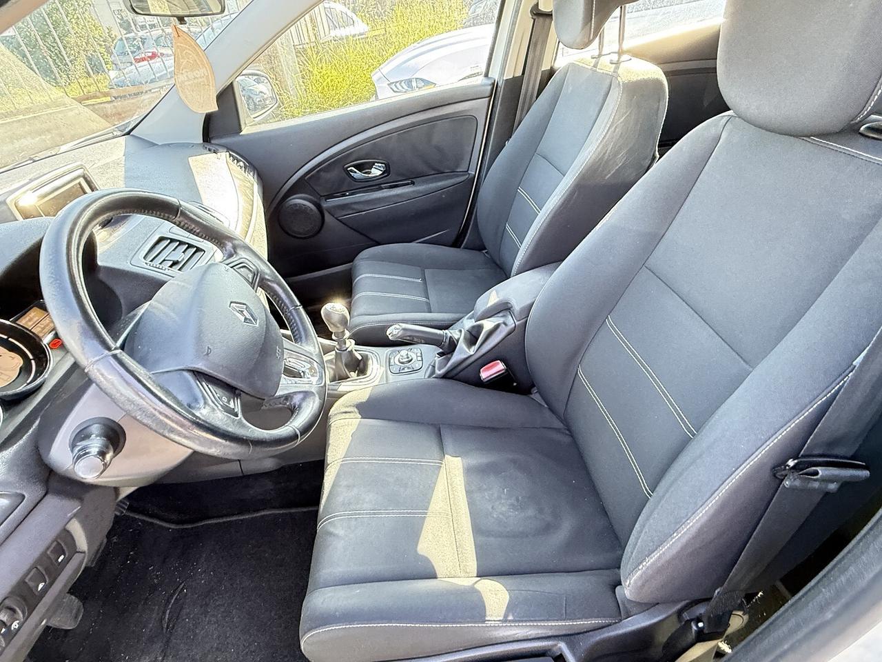 RENAULT MEGANE 1.5 DCI ADATTA NEOPATENTATI