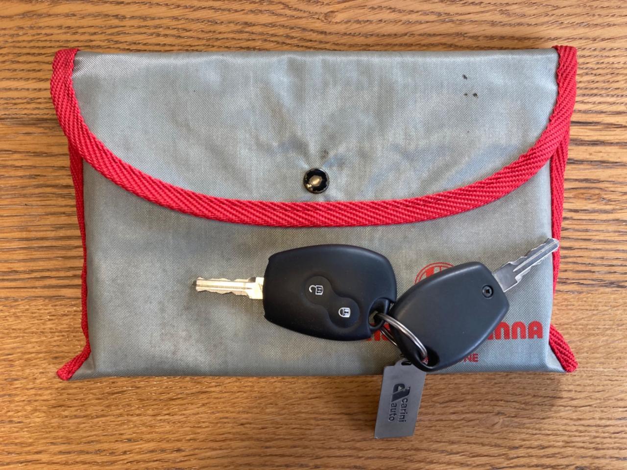 DACIA LOGAN 7 POSTI (KM 98.409)