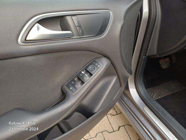 MERCEDES-BENZ B 180 d Automatic Sport