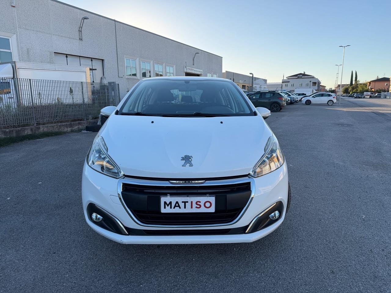 Peugeot 208 87000 KM GARANZIA 12 MESI